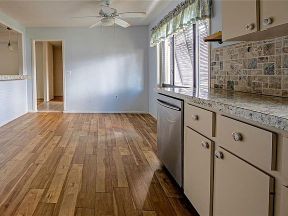 5th image of 6958 Spinnaker Blvd