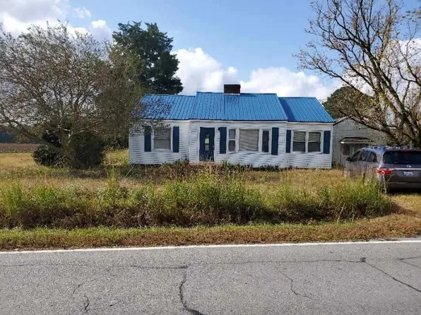 2762 McCaskey Rd, Williamston, NC 27892