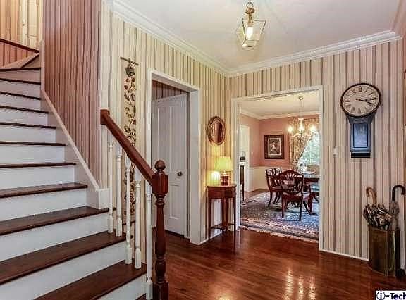 3rd image of 1735 West Dr
