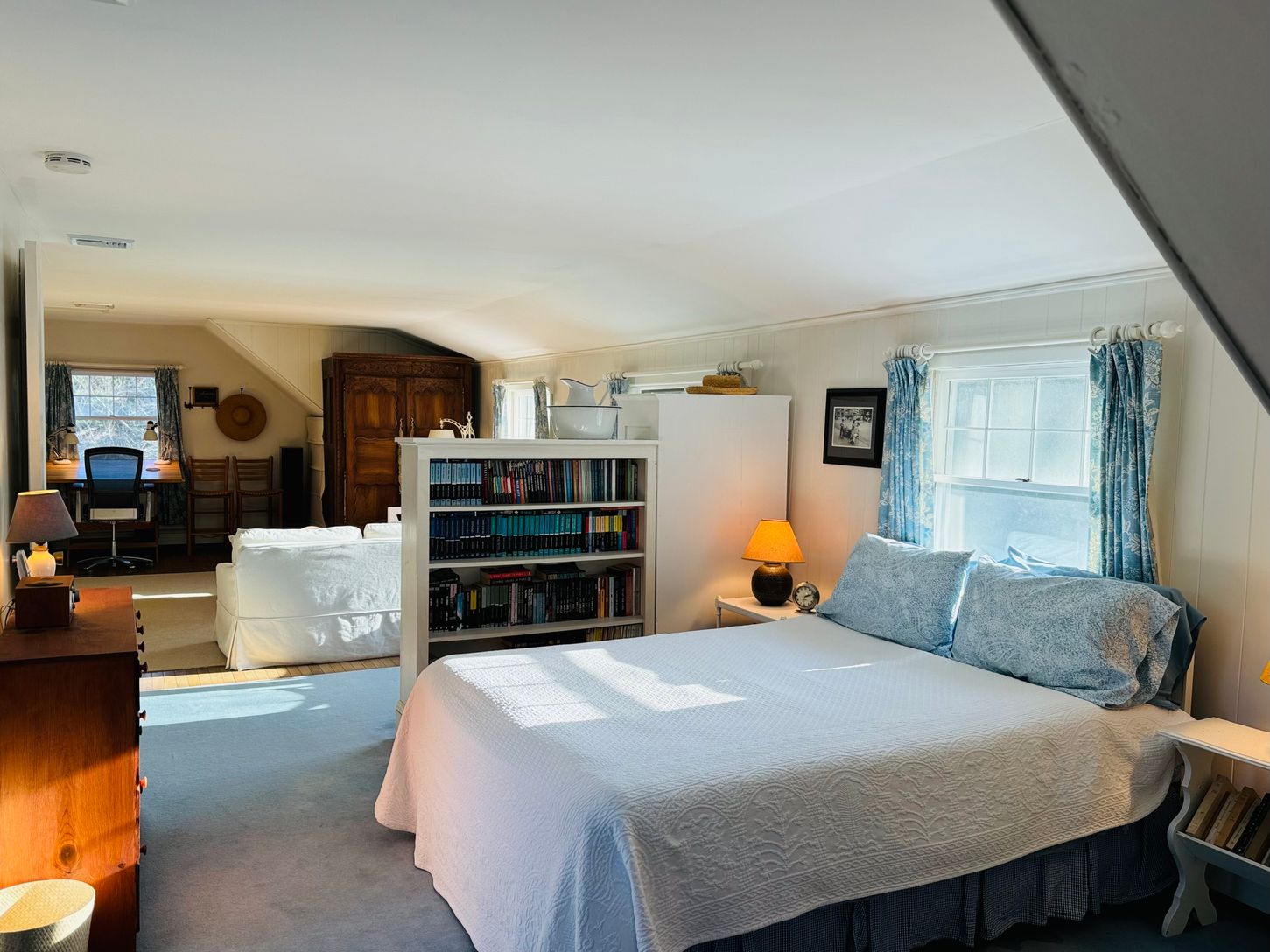  Upstairs Queen Bed