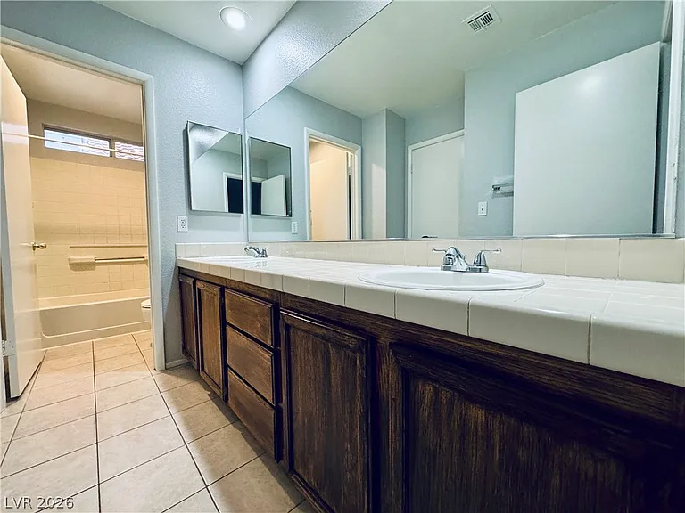 2581 Silver Shadow Dr #0 — Photo 20
