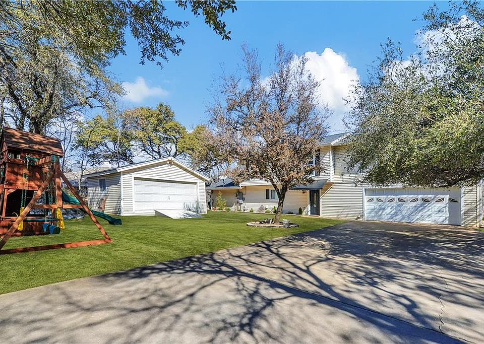 1st image of 9390 Live Oak Lane