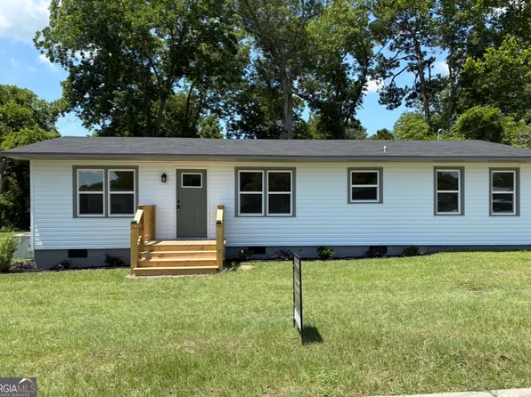 502 Karen Dr, Eastman, GA 31023