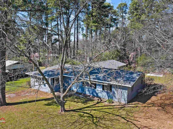 1017 Brooksy St, Gilmer, TX 75644