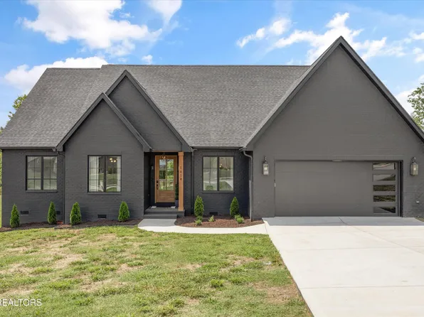 1418 Rippling Waters Cir, Sevierville, TN 37876