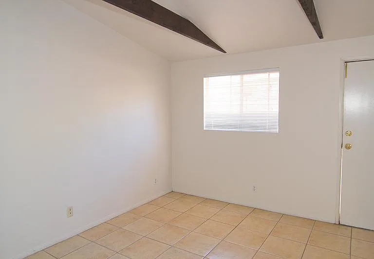 1219 Cacique St — Photo 10