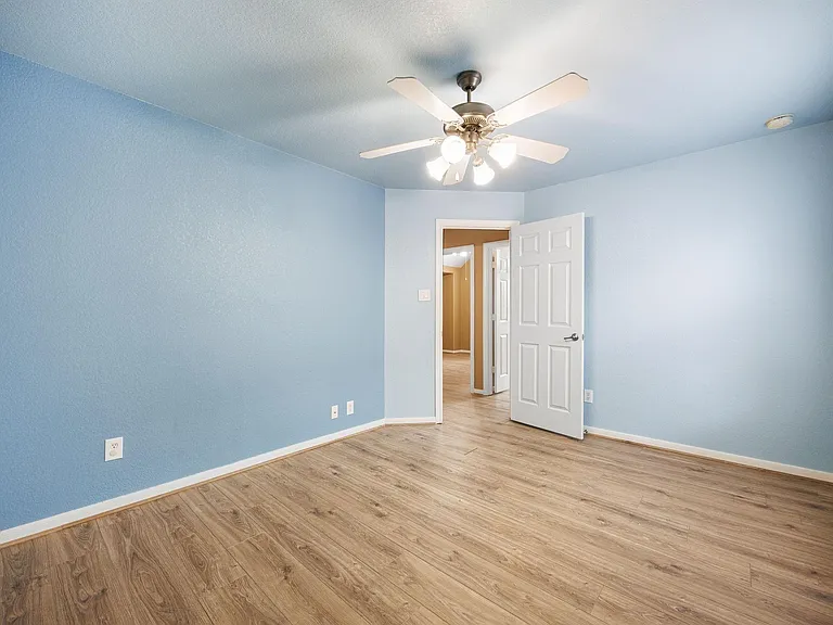 9722 Eagle Peak Ct — Photo 37