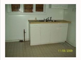 1817 Carroll St, South Bend, IN 46613