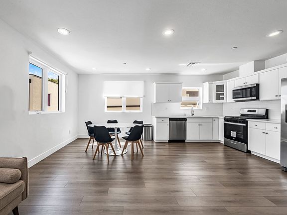 3rd image of 1156 W 38th St