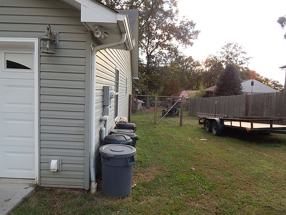 5th image of 607 Sam Moses Ln