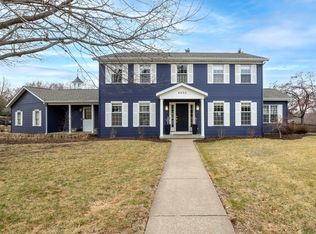 4650 Silver Spur Rd, Bettendorf, IA 52722