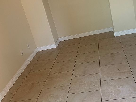 2nd image of 8143 Cypress Ave #1/2