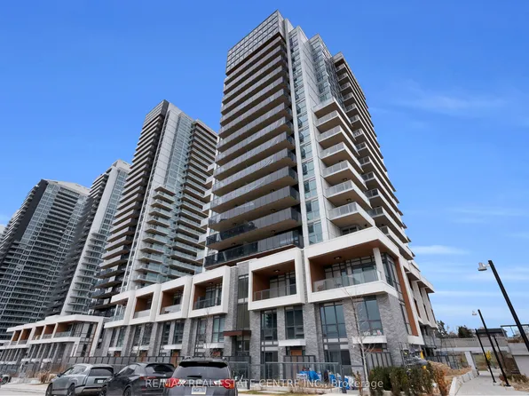 25 McMahon Dr #310, Toronto, ON M2K 0H3