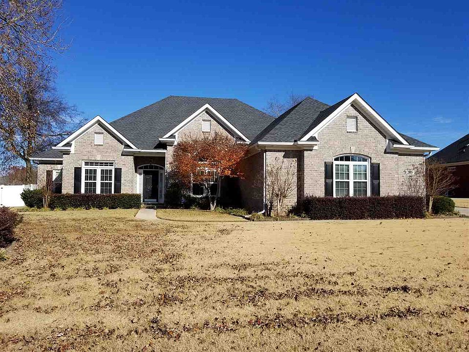 1st image of 205 Pearle Wood Ct