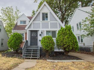 328 E Meyers Ave, Hazel Park, MI