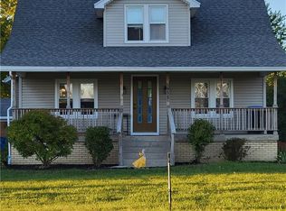 5955 Seaman Rd, Oregon, OH 43616