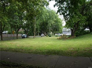 2806 W Livingston St, Allentown, PA 18104