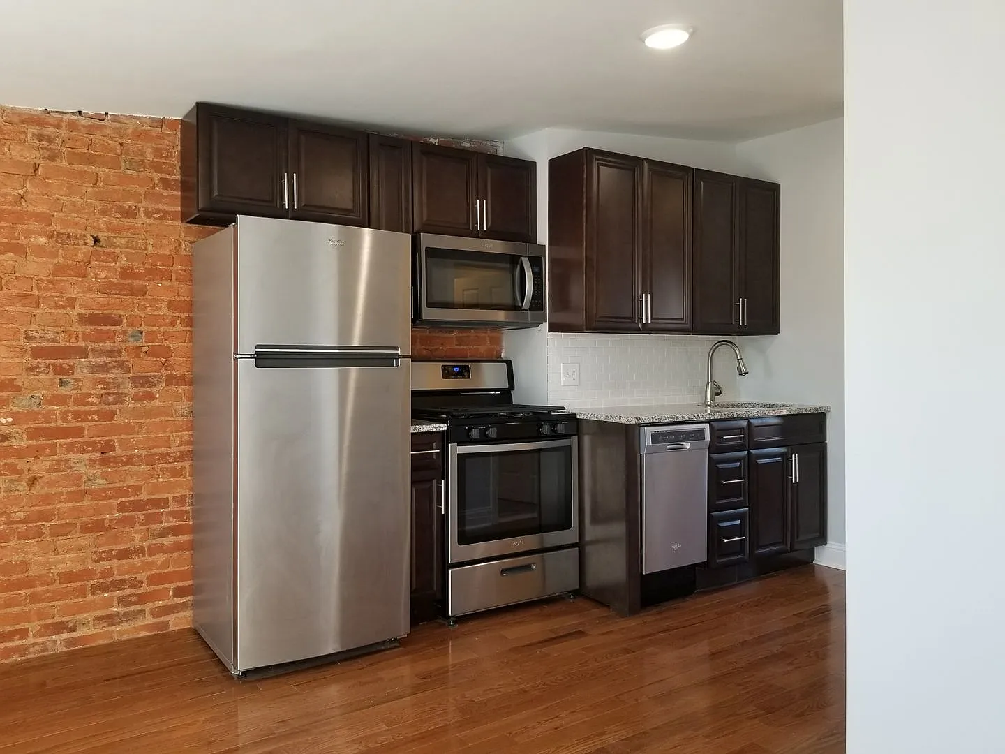Wylie St 1722 — Photo 4