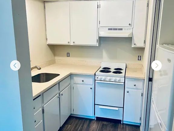4th image of 145 NW Alder Pl