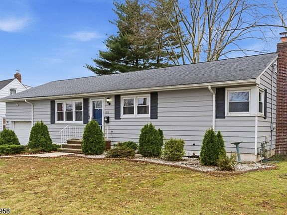 2nd image of 1110 Elm Ter