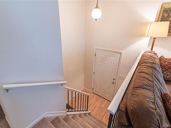 5th image of 809 Barkins Ave