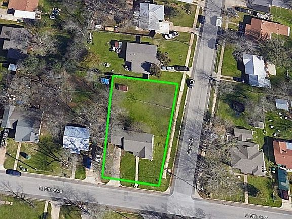 2nd image of 806 E 9th Ave