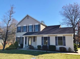 381 Arbor Rdg, Benton Harbor, MI 49022