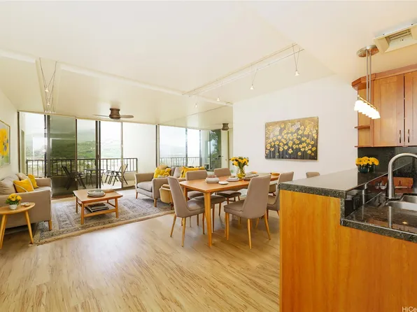 500 Lunalilo Home Rd Penthouse 28G, Honolulu, HI 96825