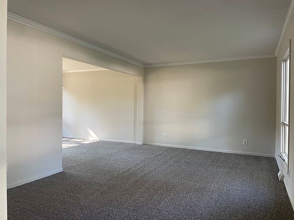 5th image of 2560 Berwyck Rd SE
