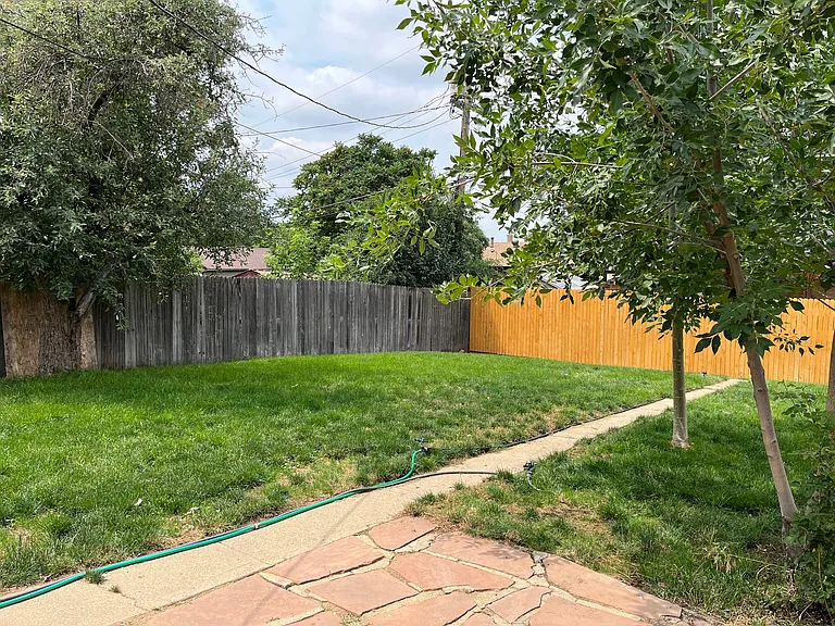 8521 Crescent Dr — Photo 26