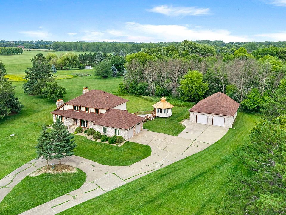 1st image of 6 Lacosta Dr