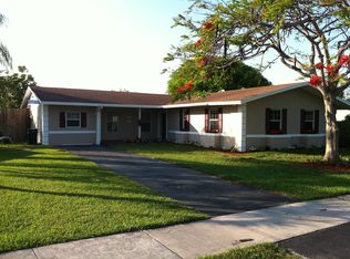 9545 Tiffany Dr, Cutler Bay, FL 33157