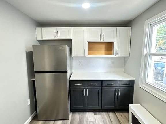 5th image of 478 Tremont Ave APT 2