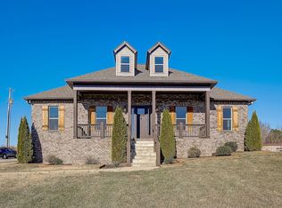 261 Parker Rd, Portland, TN 37148