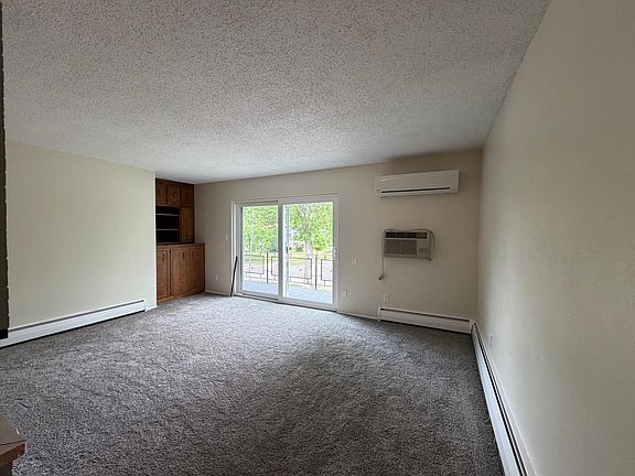 5th image of 2457 W Country Club Dr S APT G