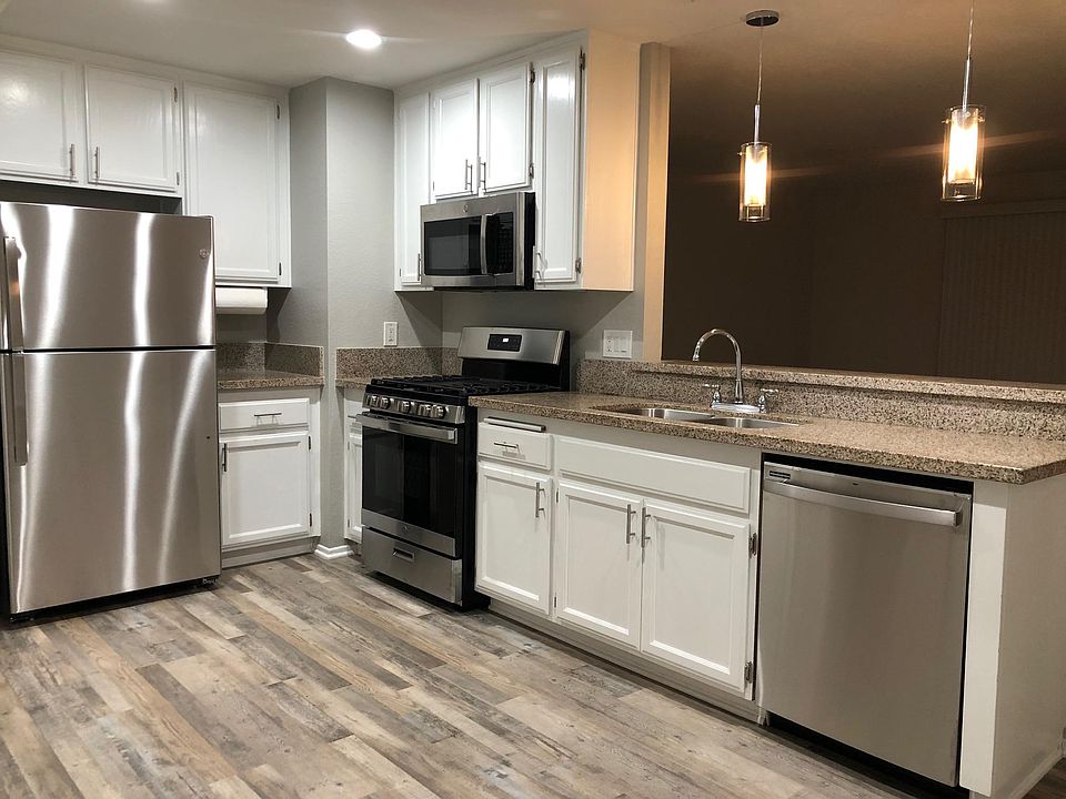 1st image of 1365 Crafton Ave APT 1048