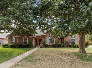 708 Sparrow Hawk, Edmond, OK 73003
