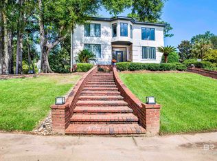 115 McIntosh Bluff Rd, Fairhope, AL 36532