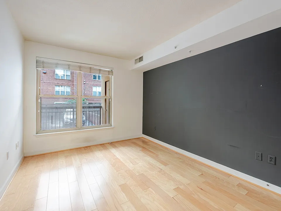 1441 Rhode Island Ave NW #105