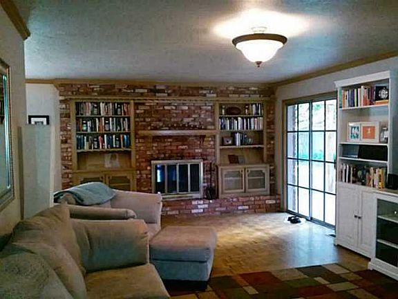 4th image of 2717 Chaucer Dr