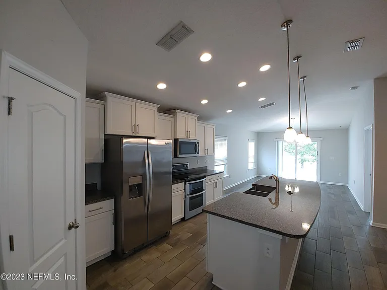 208 Midway Park Dr — Photo 12