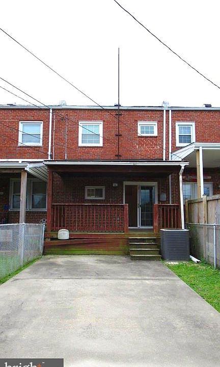 2nd image of 440 Westfield Rd