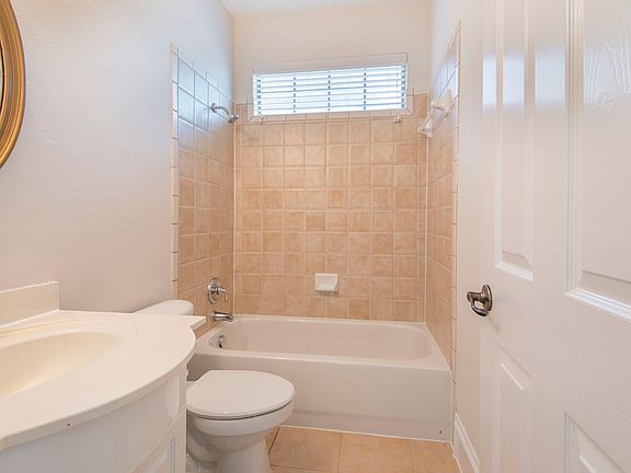 5th image of 15484 Forest Haven Ln