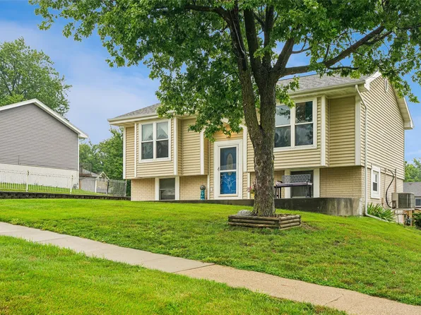 1516 W Clinton Ave, Indianola, IA 50125