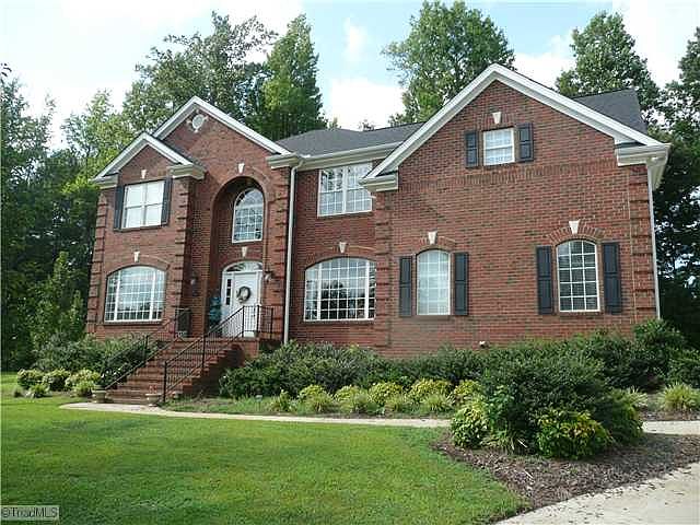 2nd image of 4601 Brookmont Ct