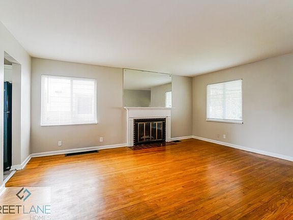 4th image of 837 S Hague Ave