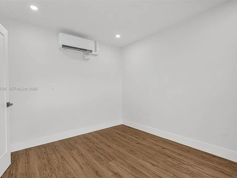 8201 SW 42nd St — Photo 41