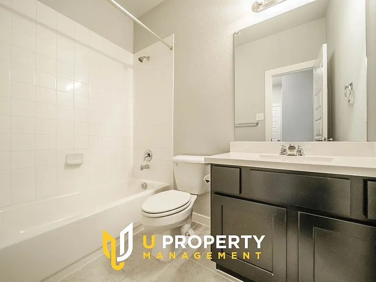 1113 Sheldon Dr — Photo 12