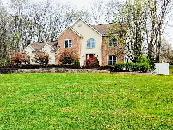 190 Fallen Timber Dr, Dubois, PA 15801