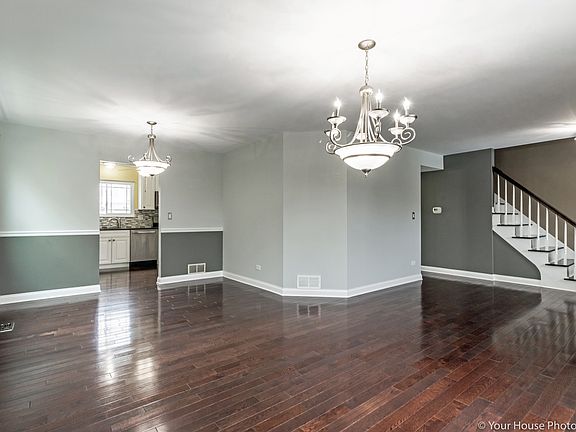 3rd image of 1333 Regent Dr